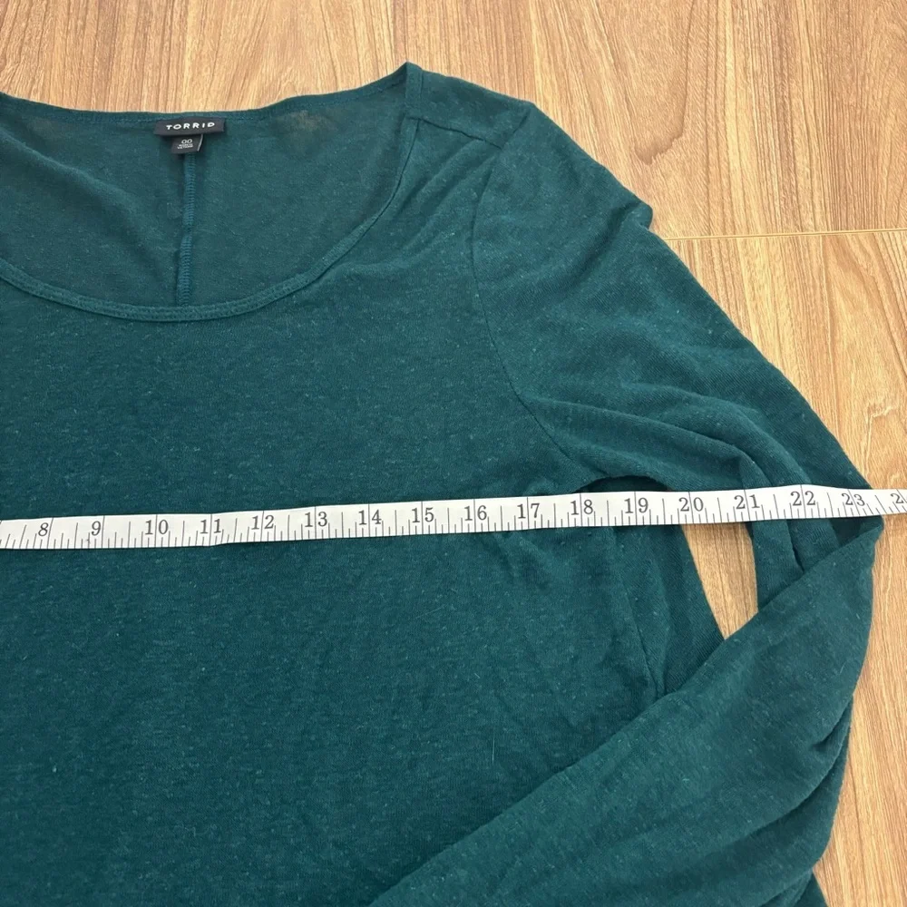 Linen Blend Crew Neck Drop Shoulder Hi-Low Tunic - Picture 7 of 9